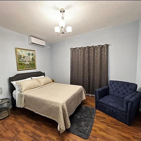 Beresford Boutique Hotel Кингстън Екстериор снимка