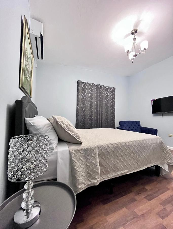 Beresford Boutique Hotel Кингстън Екстериор снимка